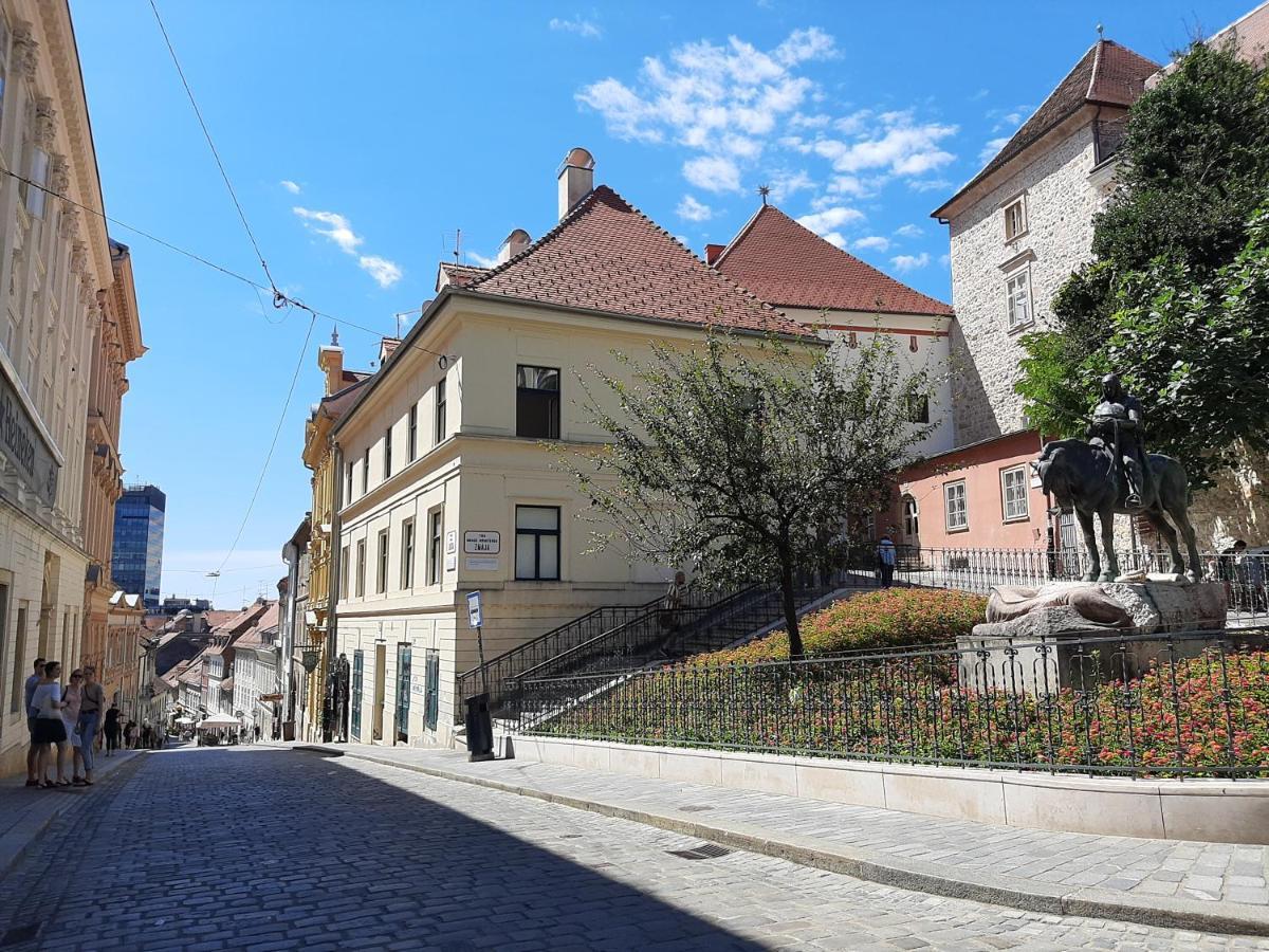 Apartment Azalea Zagreb Eksteriør billede